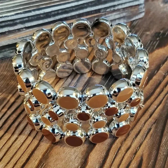 Mid Century Modern Style Wide Acrylic Stretch Bracelet Brown Silver - Picture 5 of 8